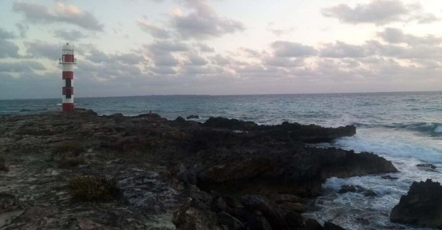 Cancun: Guided Walking Tour at the Punta Cancun Lighthouse