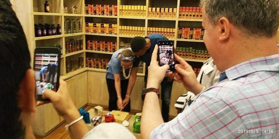 Colombo: Private Tuk Tuk City Tour With Local Food