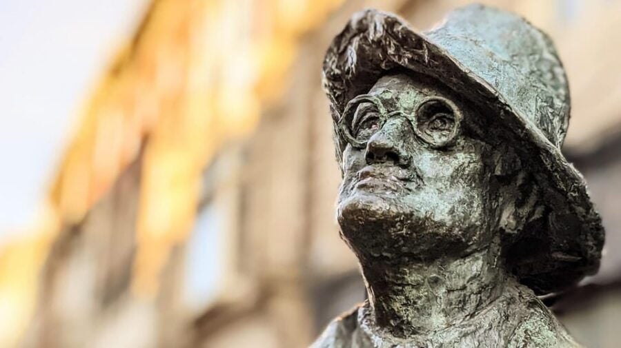 Dublin: City Highlights Self-guided Walking Tour