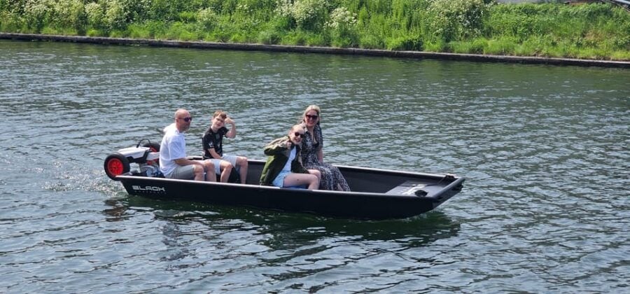 Goes: Self-Guided Electric Boat Rental
