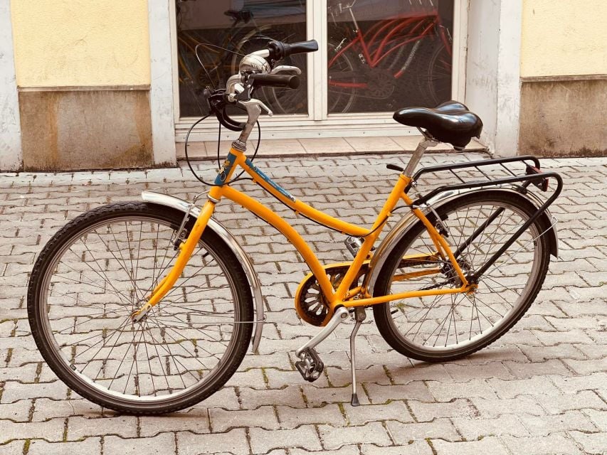 Krakow: Bike Rental for City Exploring and Sightseeing