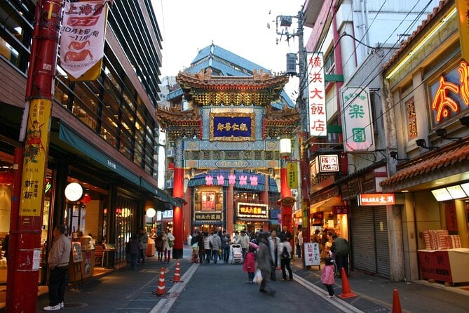 Private Full Day Customizable Guided Tour in Yokohama