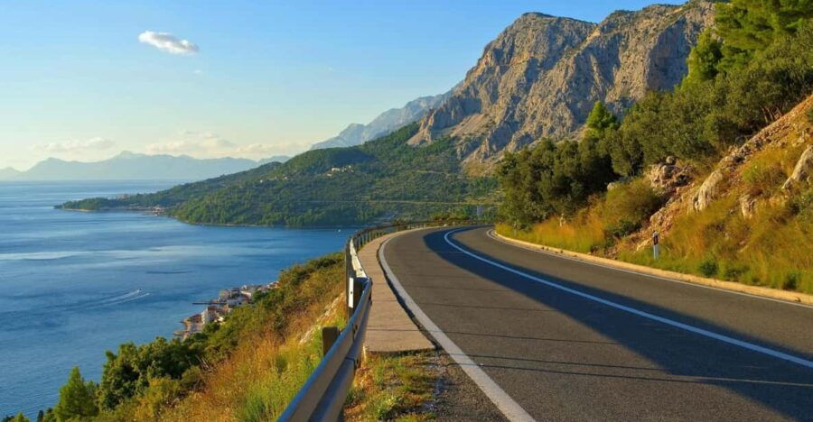 Private One Way Transfer From Omiš to Split or Split Airport
