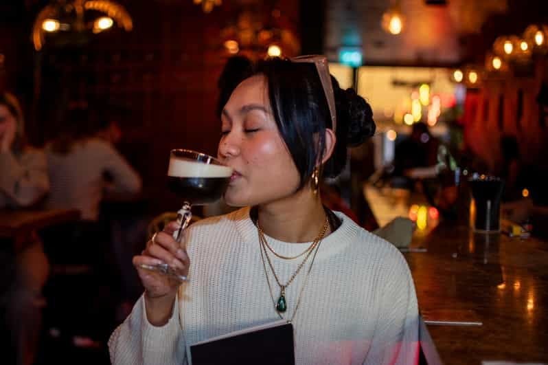 Rotterdam Center: Cocktail Bar Walking Tour – Self Guided