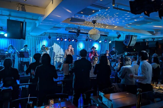 Yokohama Walking and Noge Bar Hopping Private Tour