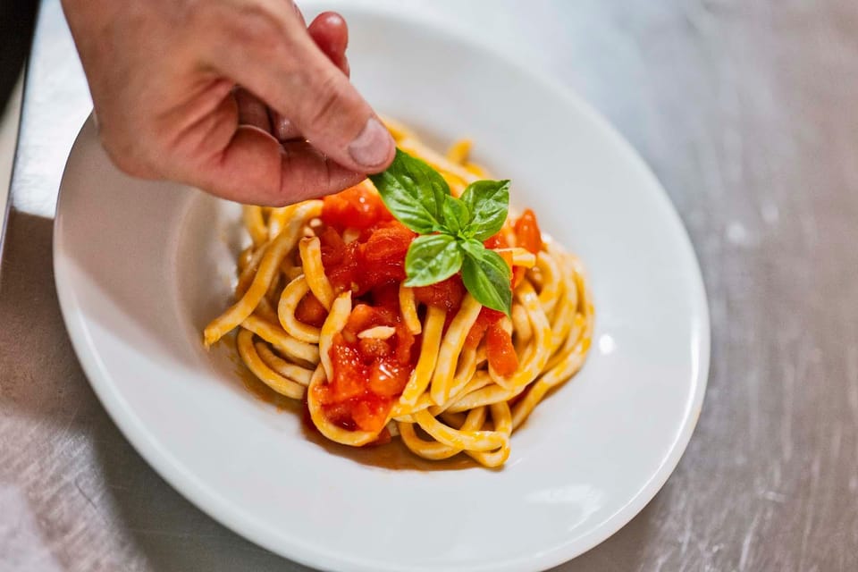 Tuscany: Pici Pasta Cooking Class With Farm Tour & Lunch - What to Expect During the Cooking Lesson