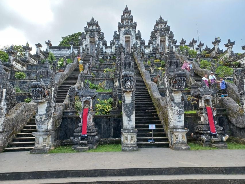 2 Best Private Car With Driver Services in Kintamani