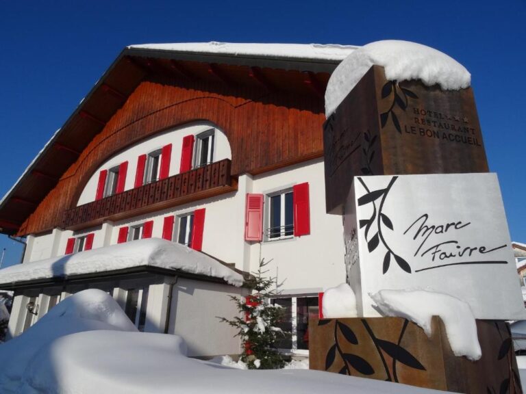 The Good Welcome Review