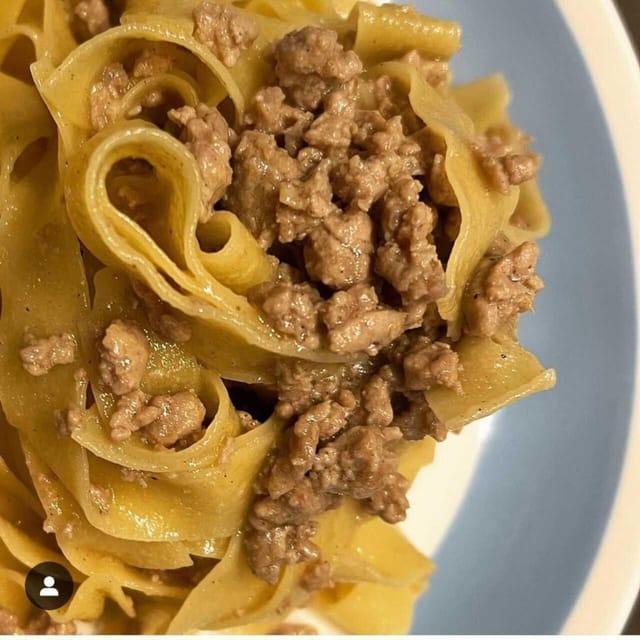 Rome: Cooking Class With Professional Chef - Class Features and Amenities