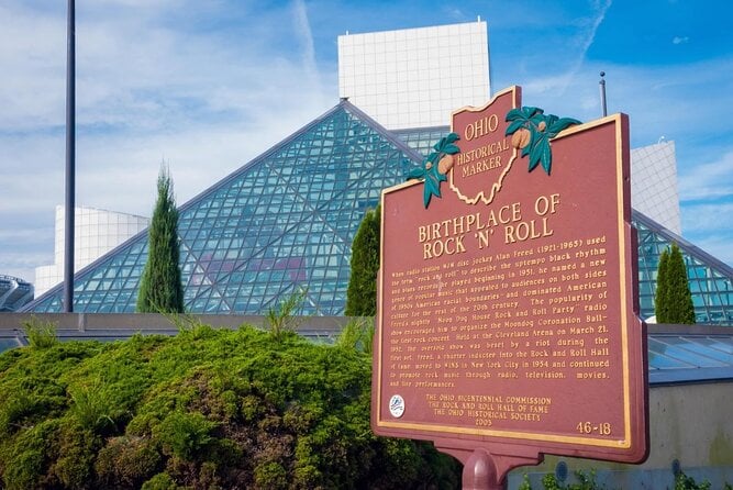 12 Best Walking Tours In Cleveland