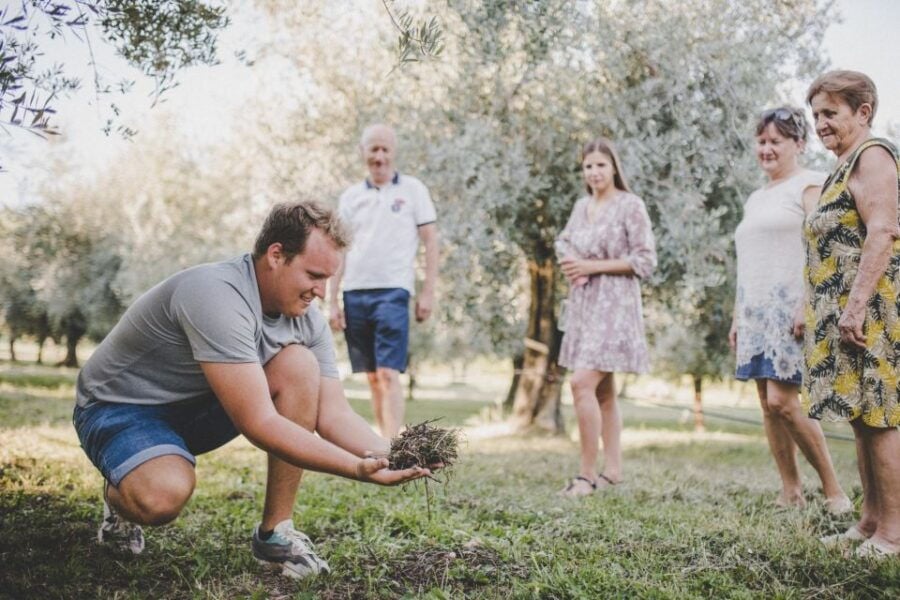 Umag: Olive Oil, Wine, and Local Food at a Family Farm