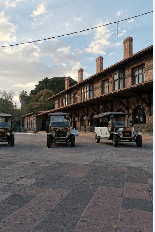 Querétaro: Electric Vehicle Tour of Historic Center